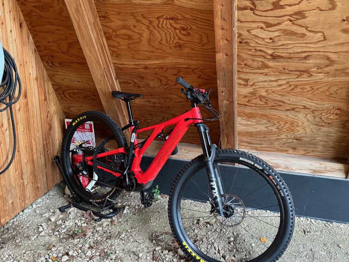 貸出前のE-MTB(Specialized Turbo Levo SL)